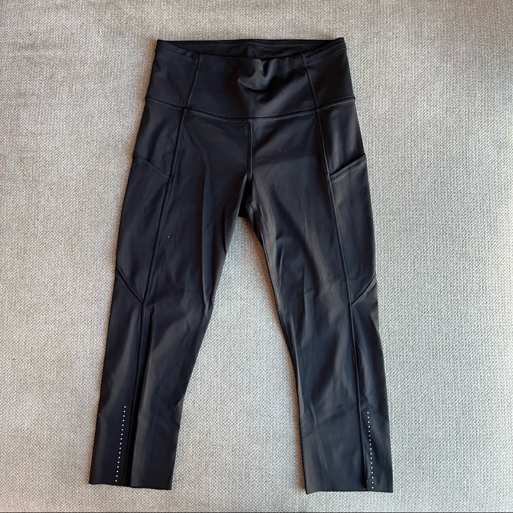 Black lululemon leggings